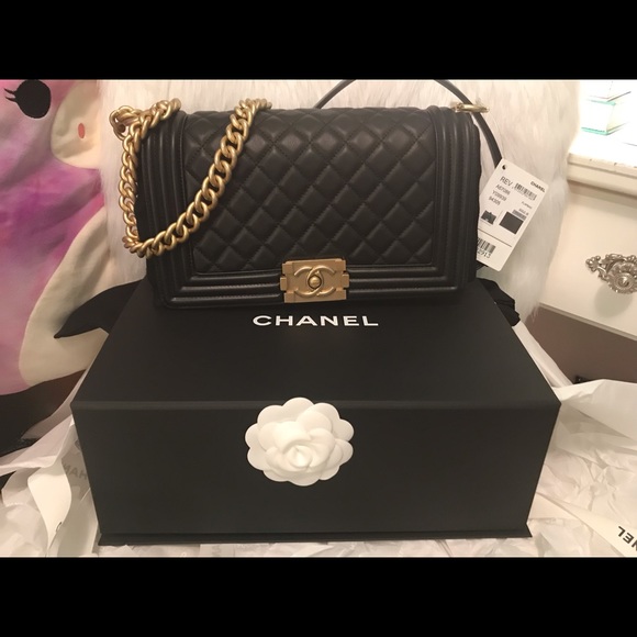 CHANEL Handbags - Chanel Black Boybag